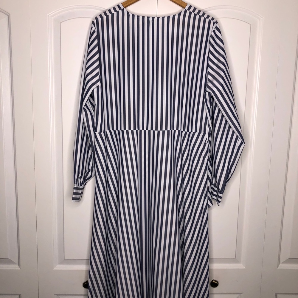 Stripped High-Low Top - Picture 2 of 5